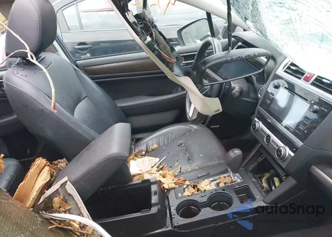 2015 Subaru Legacy 2.5I Limited z USA, uszkodzony, nr VIN 4S3BNAN68F3053789